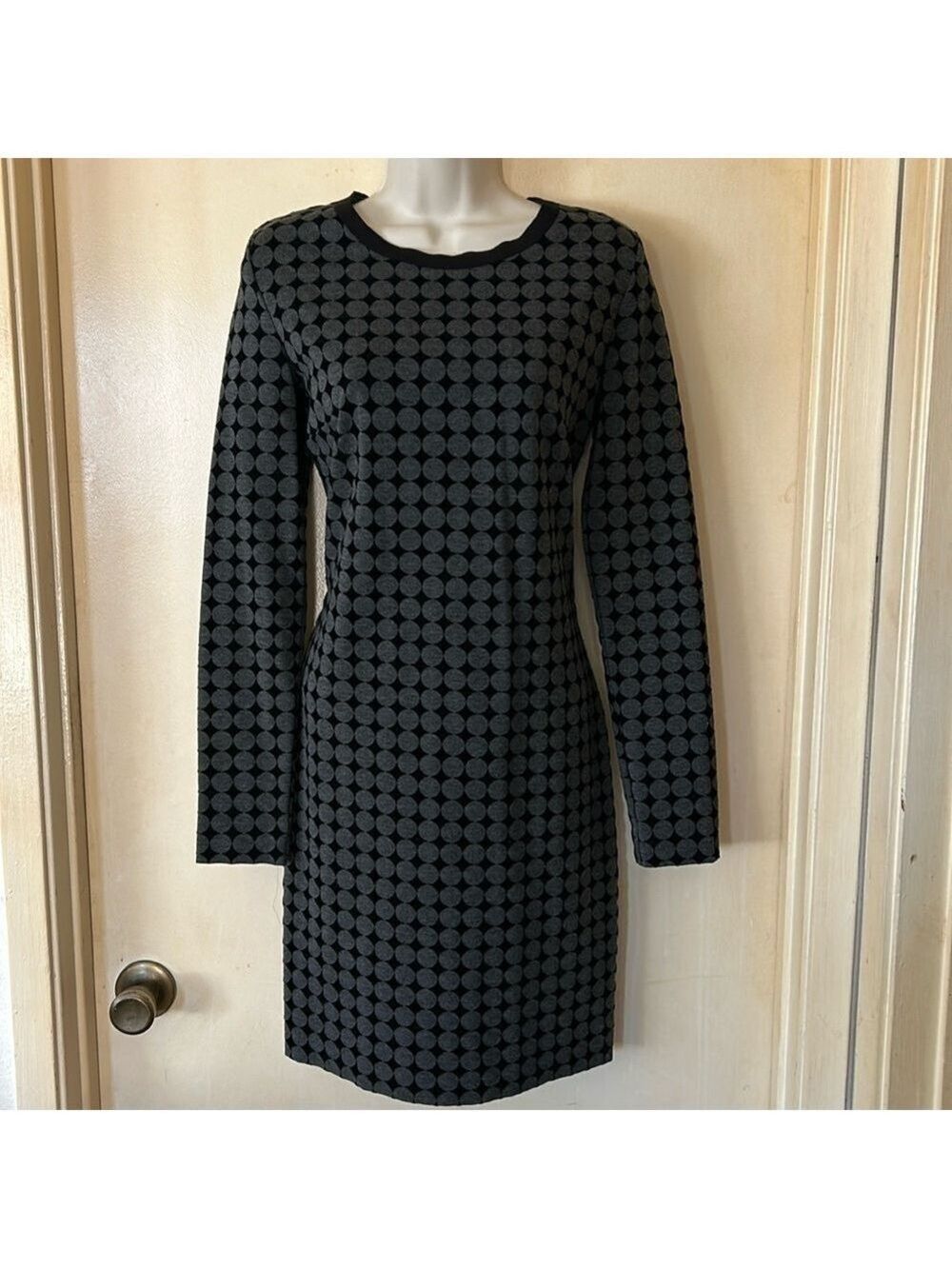 Artelier Nicole Miller Black and Grey Dot Long Sleeve Dress size M